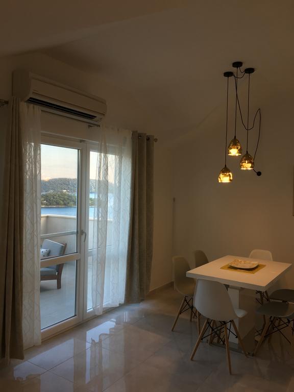 Apartments Ladesta Lastovo Exterior photo